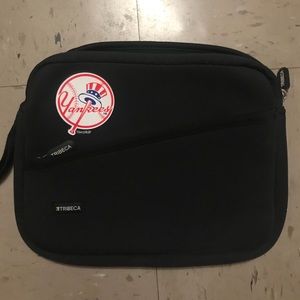 Black NY Yankees tablet sleeve-10 inch